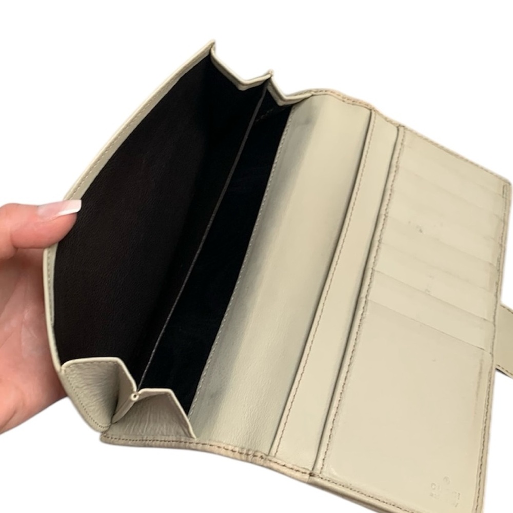 Gucci • Authentic GG Guccissima Cream Leather Bifold Long Wallet - Picture 10 of 10